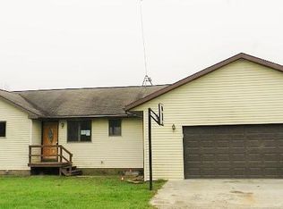 7311 W Saint Charles Rd, Sumner, MI 48889