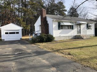 68 Maynard St, Feeding Hills, MA 01030