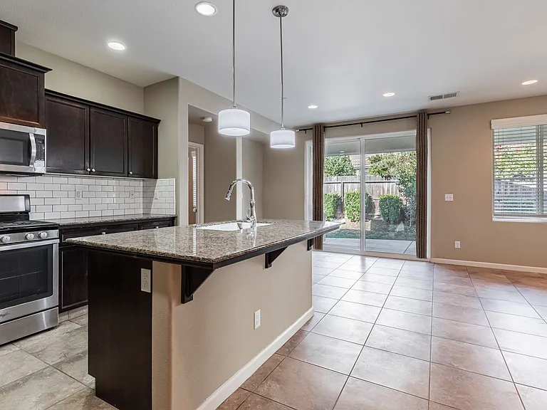3475 Bellaire Ave — Photo 28