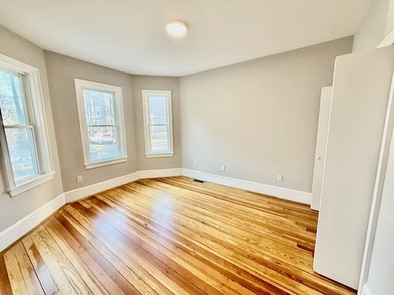 84 Marine Rd #1 — Photo 9