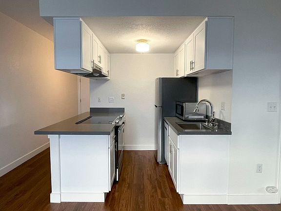 3rd image of 201 Harrison St APT 212