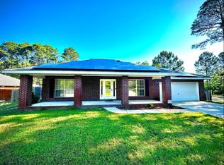 6824 Valley Way, Navarre, FL 32566