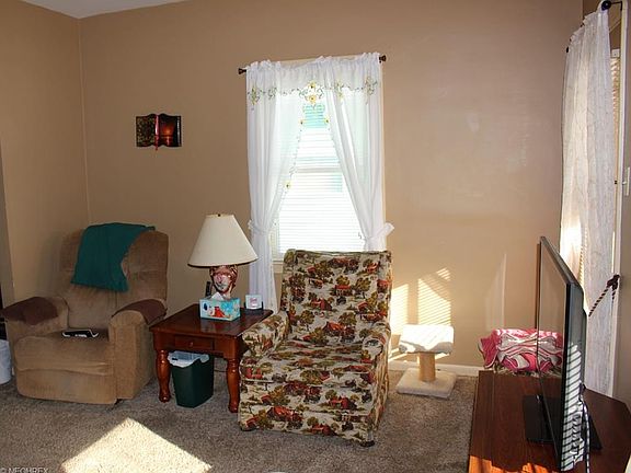 4th image of 3622 Newark Ave
