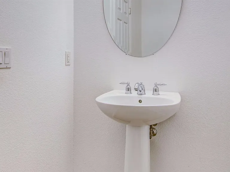 8464 Crystal Walk Cir — Photo 19