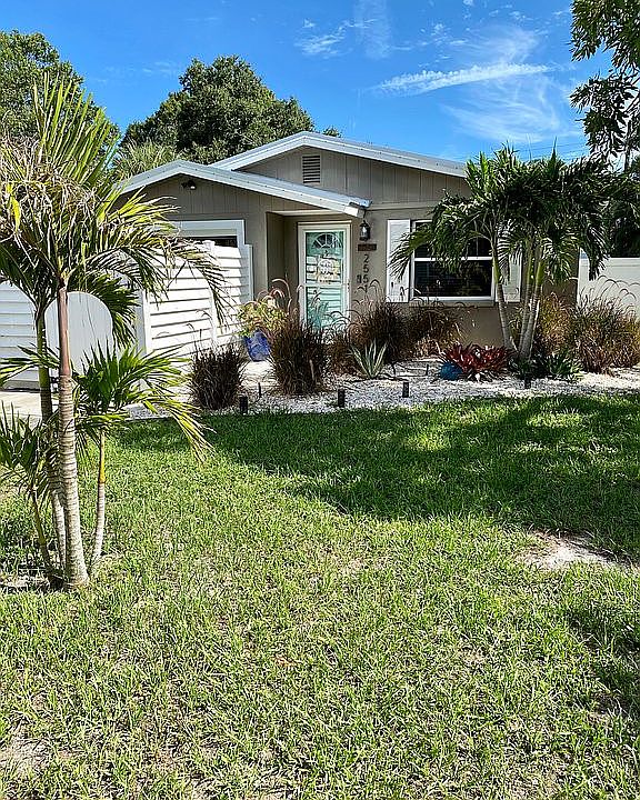 1st image of 2551 Loma Linda St #Seller