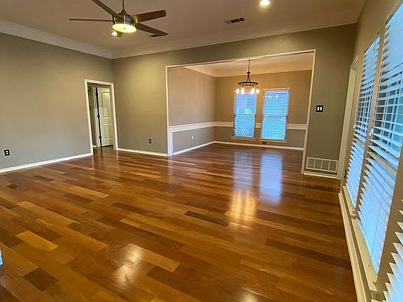 3rd image of 4111 Autumnwood Dr