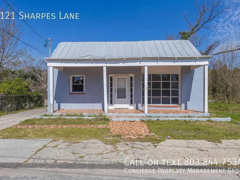 1121 Sharpes Ln — Photo 2