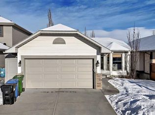 52 N Hidden Vale Cres NW, Calgary, AB T3A 5B5