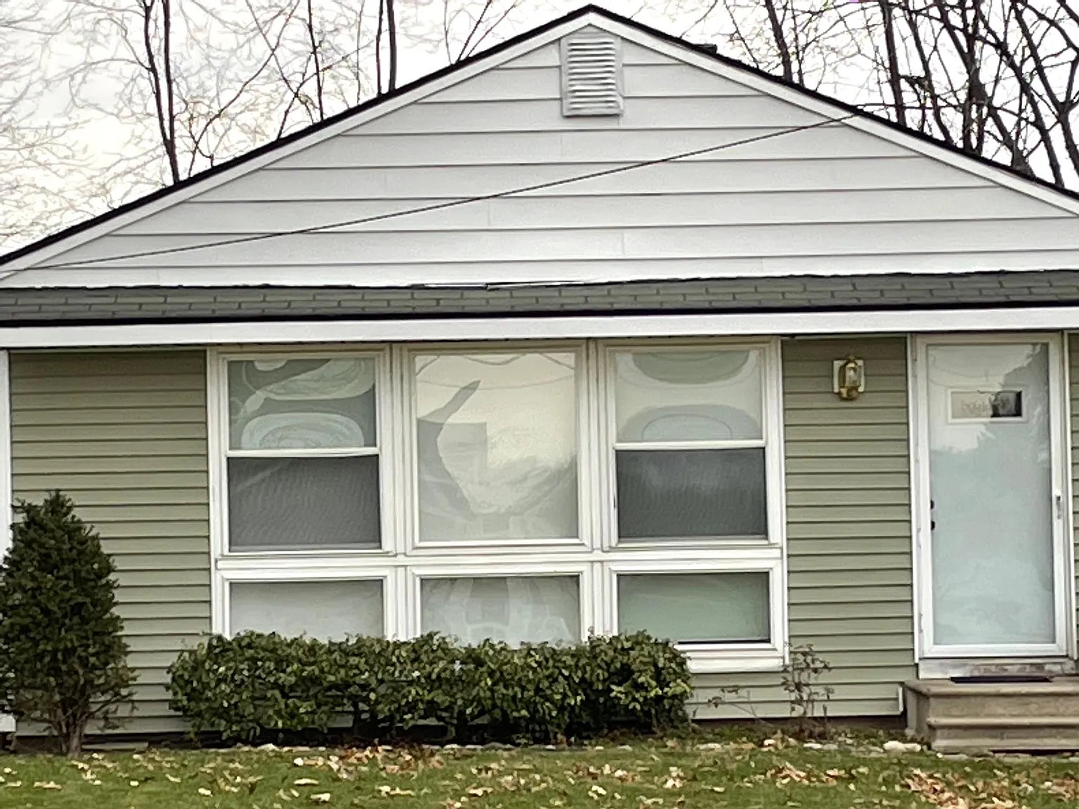 2 bed, 900 sqft, $1,800 — Photo 2