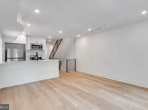 4218 Baltimore Ave, Philadelphia, PA