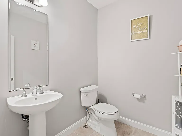 100 Baldwin Ave #7 — Photo 19