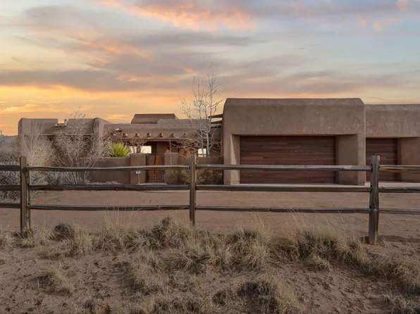 4 Sundagger Loop, Placitas, NM 87043