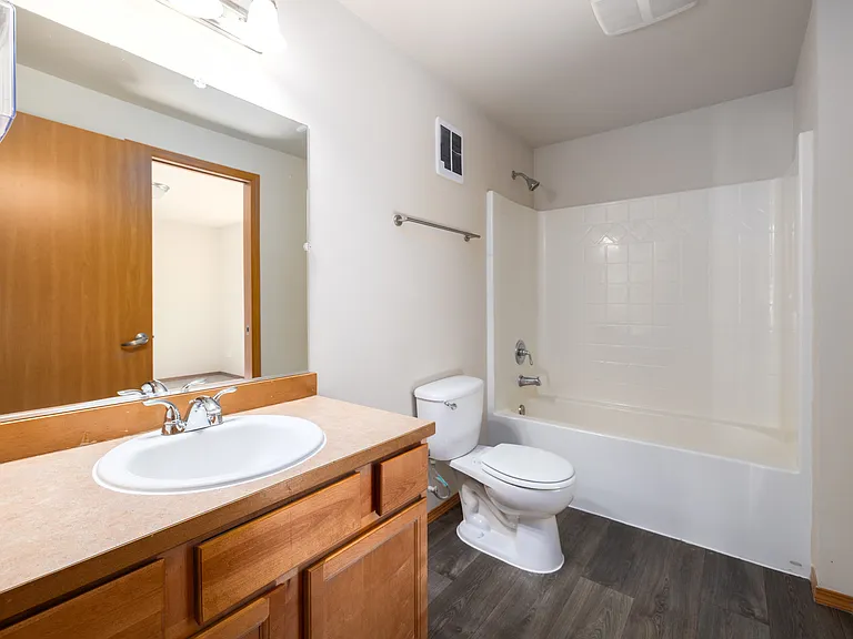 Chelsea Village Townhomes — Photo 11