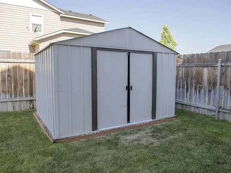 645 SW Miner St — Photo 20
