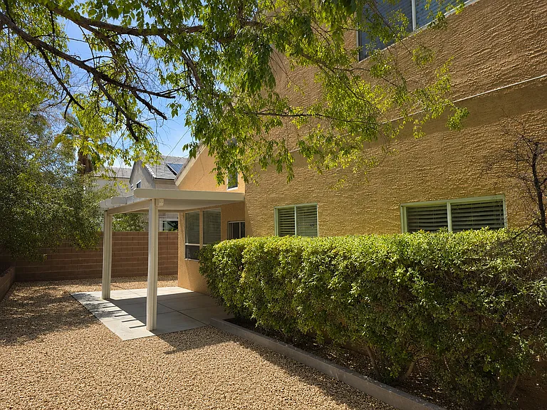 8101 Kempston Ct — Photo 16