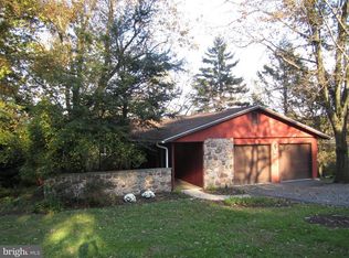 1952 Northbrook Dr, Lancaster, PA 17601