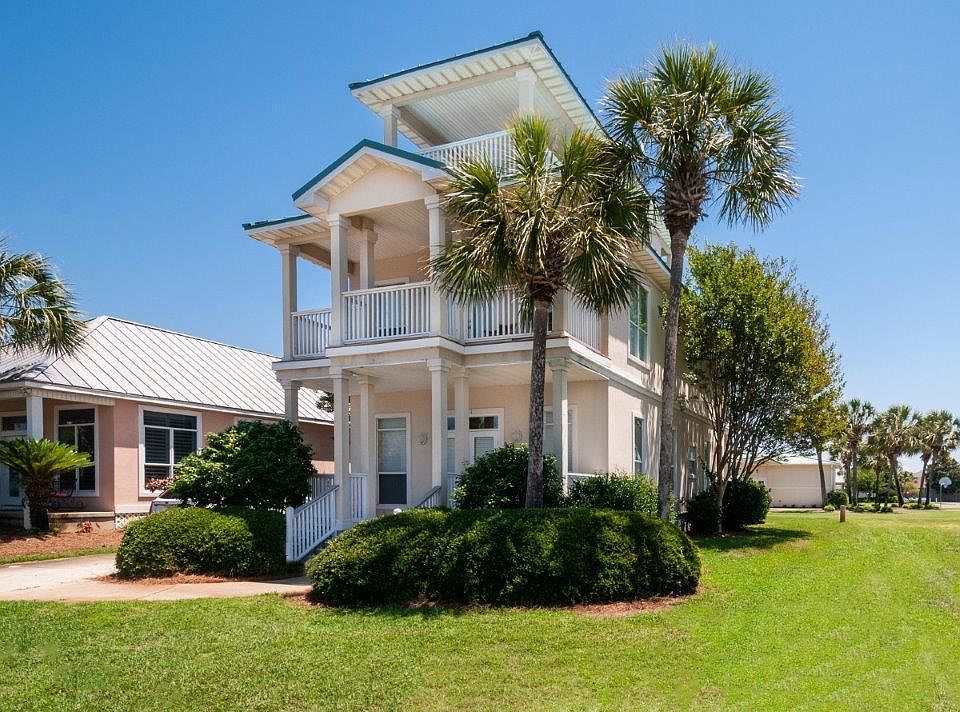 1st image of 371 Maravilla Dr