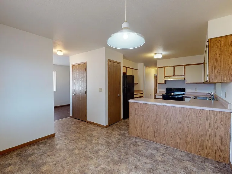 Eastern Townhomes — Photo 7