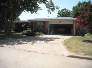 1512 NW 48th St, Lawton, OK 73505