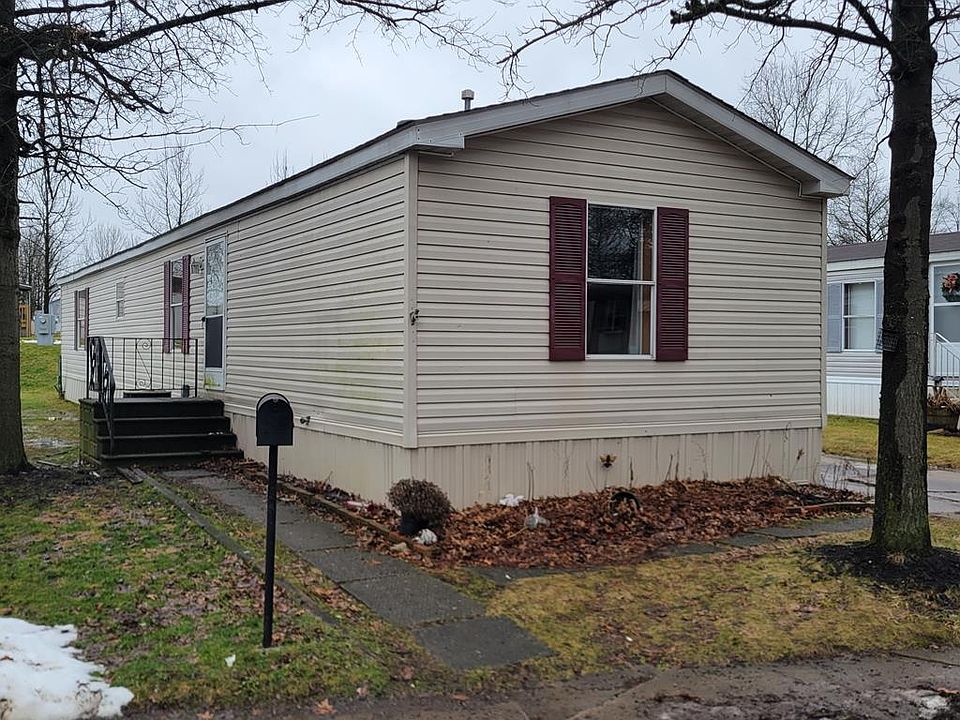 1st image of 88 Harold Dr