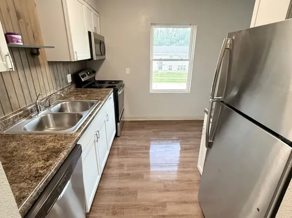 404 Melody Lane, 404 Melody Ln #1, Marshalltown, IA 50158