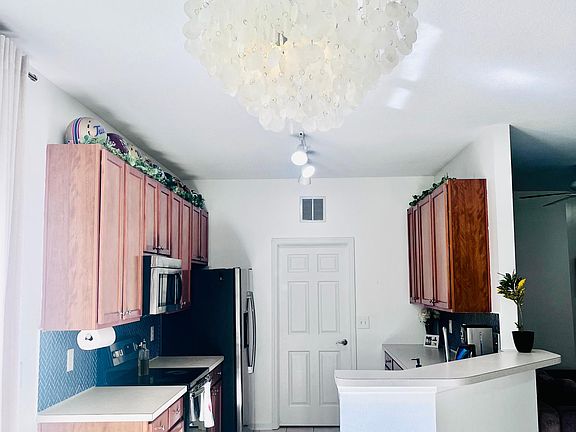 2nd image of 451 Victoria Hills Dr