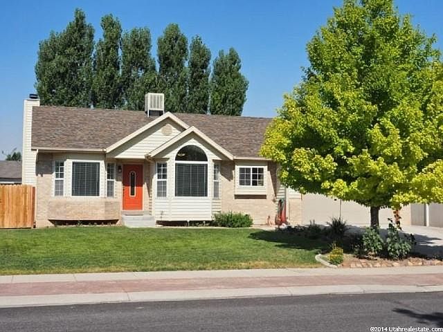 1st image of 8354 S Dunlop Ct