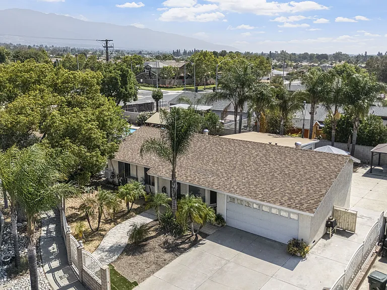 8523 Jasper St — Photo 19
