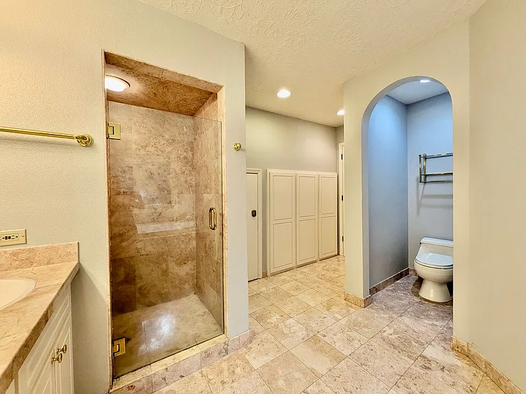 18132 Westview Dr — Photo 38