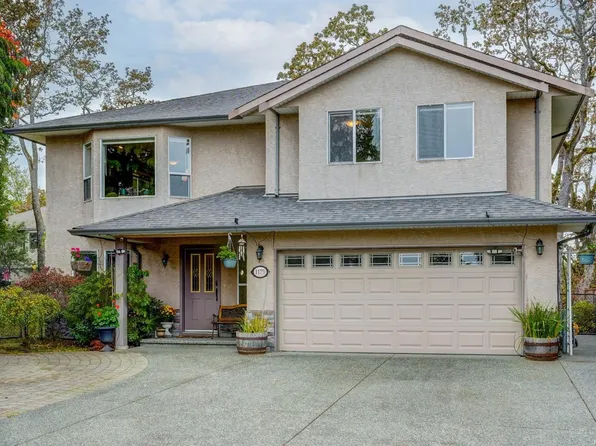 1175 Gait Ln, Saanich, BC V8P 5T6