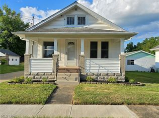 909 29th St, Vienna, WV 26105