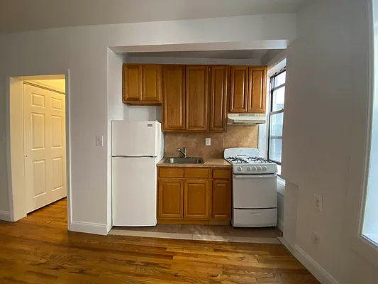 Rented by Compass | media 6