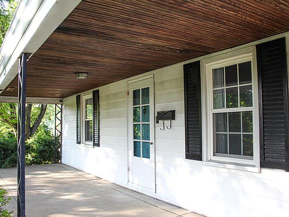4th image of 617 Blackburn Ave