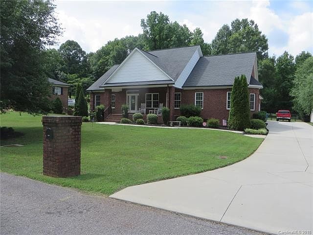 1st image of 212 Brentwood Dr