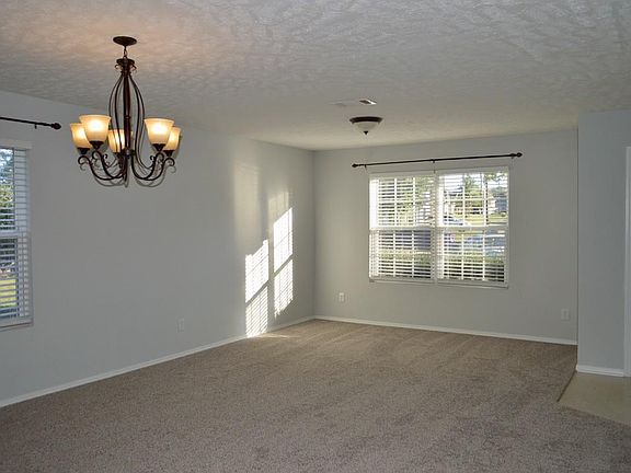 2nd image of 1242 Lasalle Dr