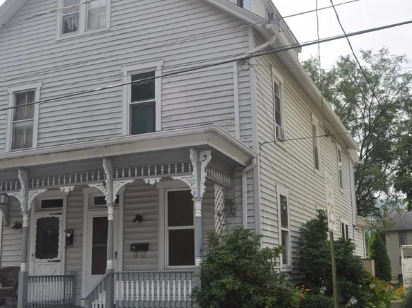 112 Moore St, Millersburg, PA 17061