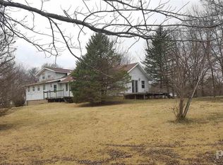 21662 E New Bridge Rd, Canton, IL 61520