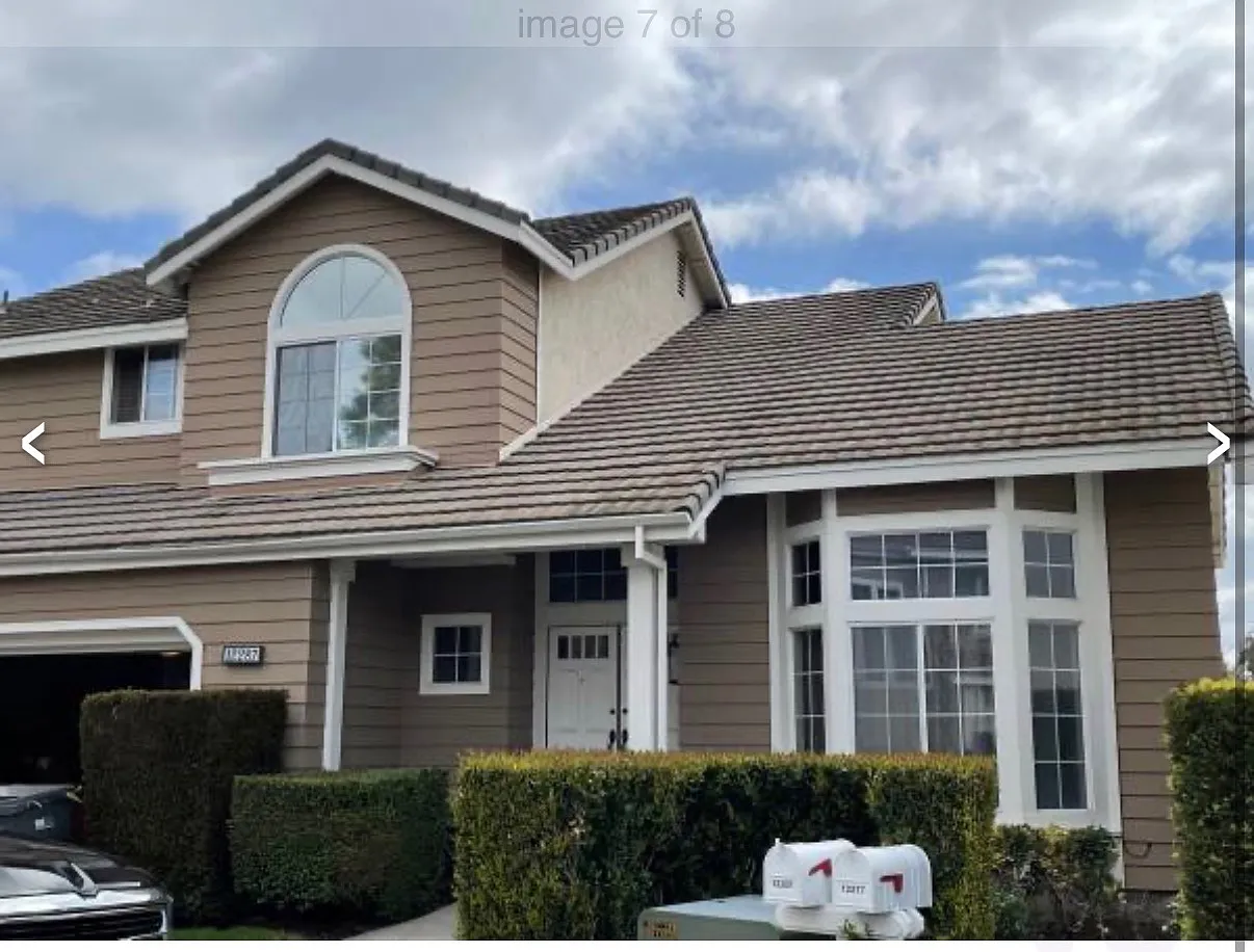 3 bed, 2.5 bath, 2026 sqft, $4,850 — Photo 2