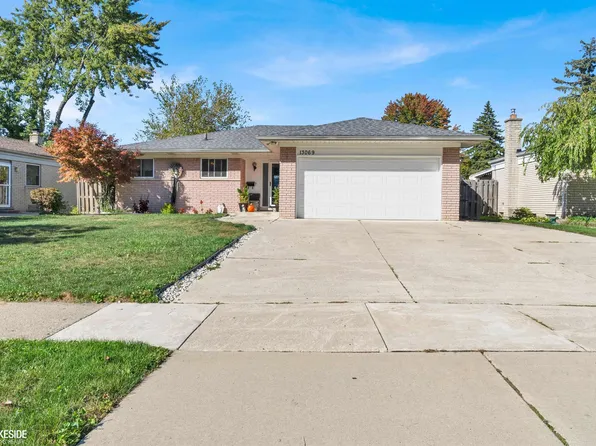 13069 Plumbrook Rd, Sterling Heights, MI 48312
