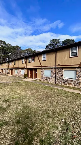 1801 Labette Manor Dr #11 Photo 1