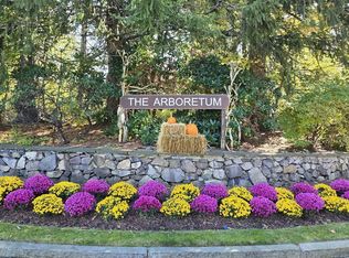 21 Hawthorne Cir #21, Peabody, MA 01960