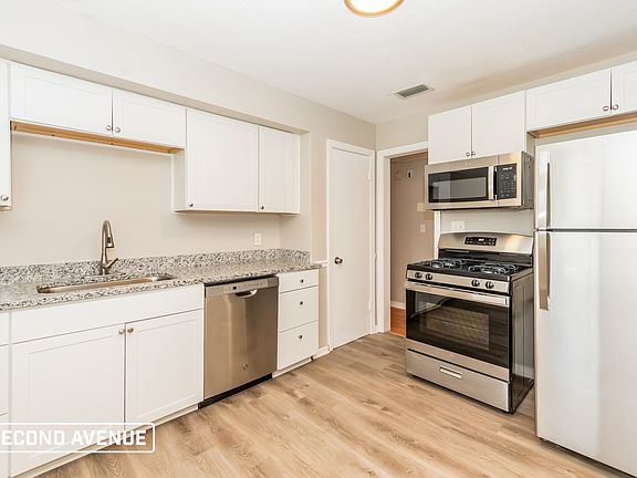 5th image of 6545 Larne Ave
