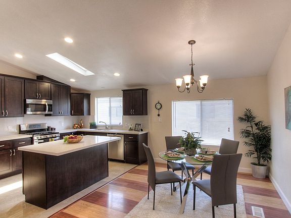 4th image of 37393 Ezra Dr