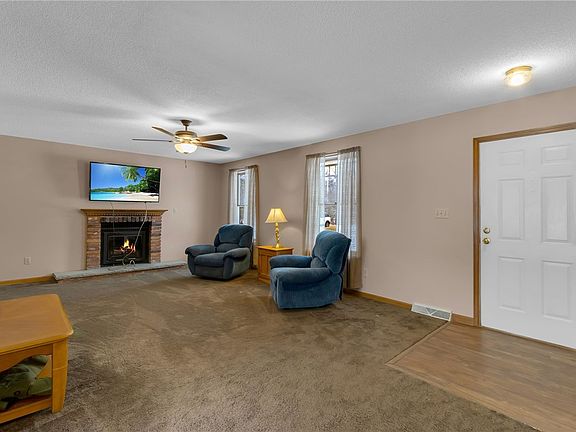 4th image of 4285 Ransomville Rd