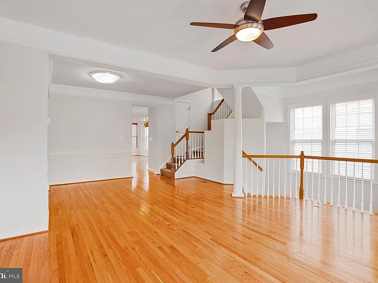 22062 Dilworth Sq — Photo 6
