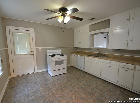 5th image of 501 Curtiss Ave