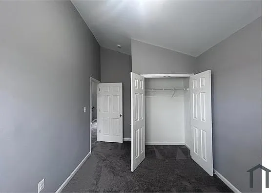 2571 Francis St — Photo 7
