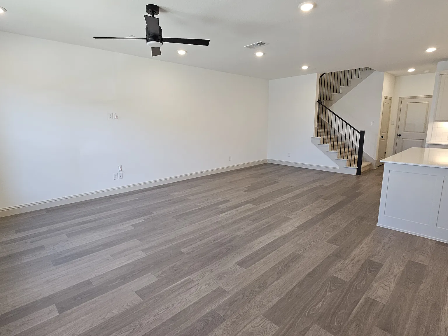 2805 Chisos Red Rd — Photo 2