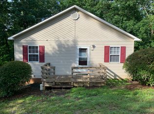 142 Fireside Dr, Cleveland, GA 30528