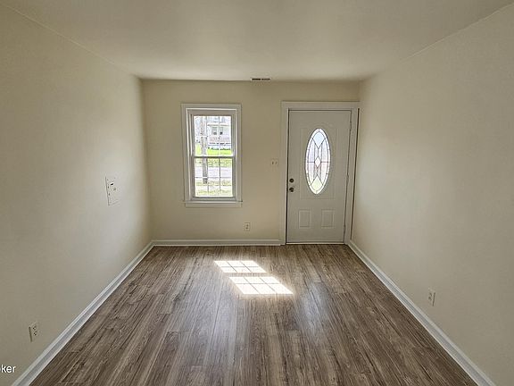 4th image of 929 Beecher St